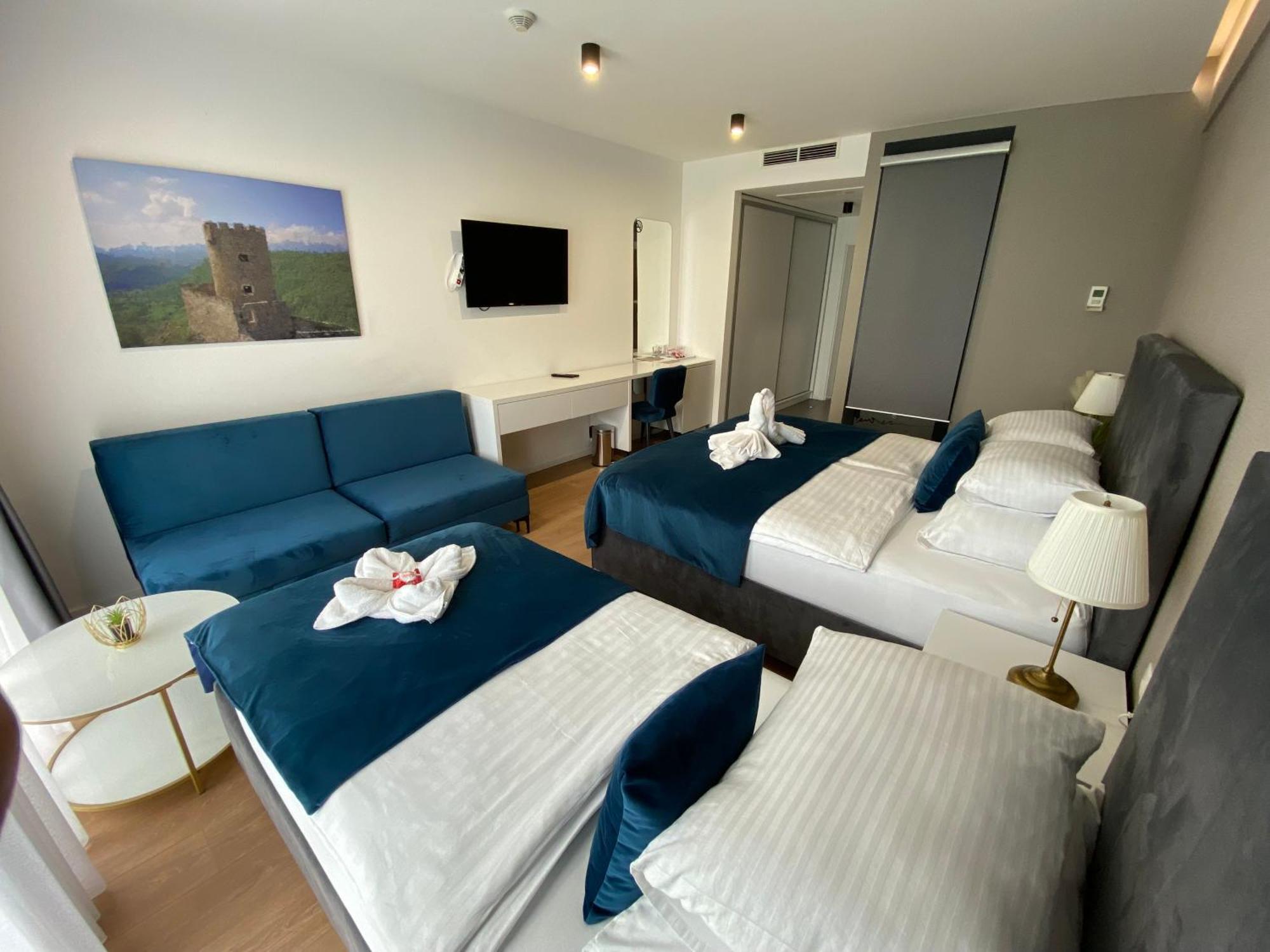 Hotel Gold Jet Bihac Exterior photo